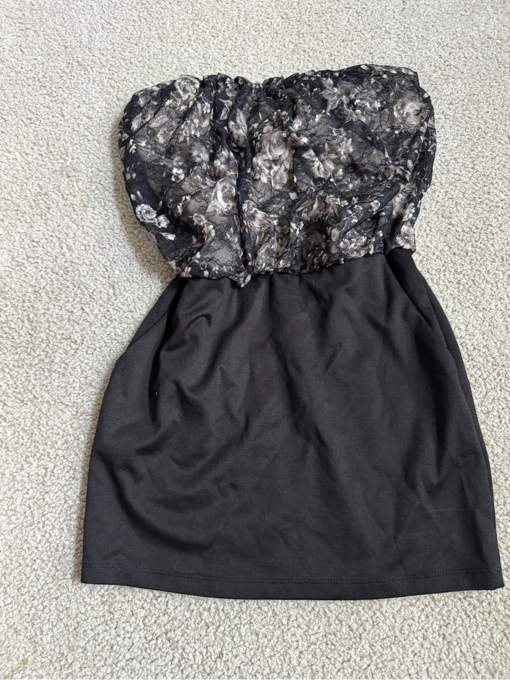 a'gaci Strapless Black Dress with Gray Floral Lace Bodice tube y2k